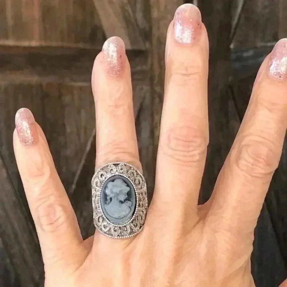 Gray Grey Milgrain Vintage Style Cameo Lady Portrait Crystal Silver Ring - Picture 2 of 4